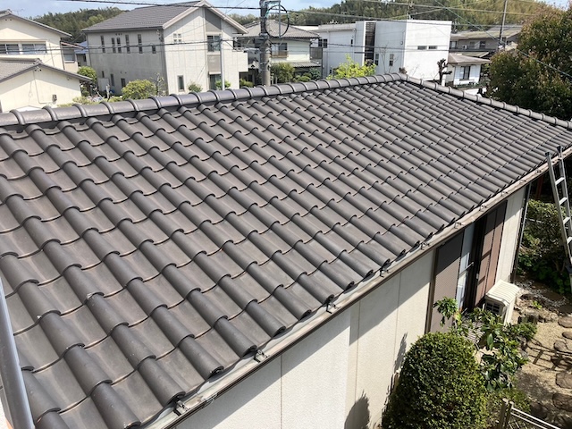 名古屋市天白区にてS字瓦が使用された瓦屋根の定期点検・緊急性の高い大きな不具合は発生していませんでした